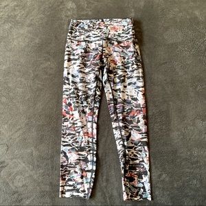 Lululemon leggings.